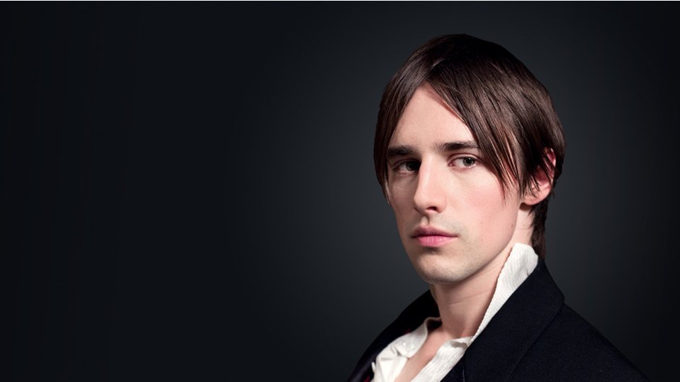Reeve Carney