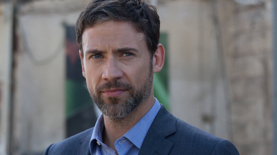 Tyrant season 1 episode 2