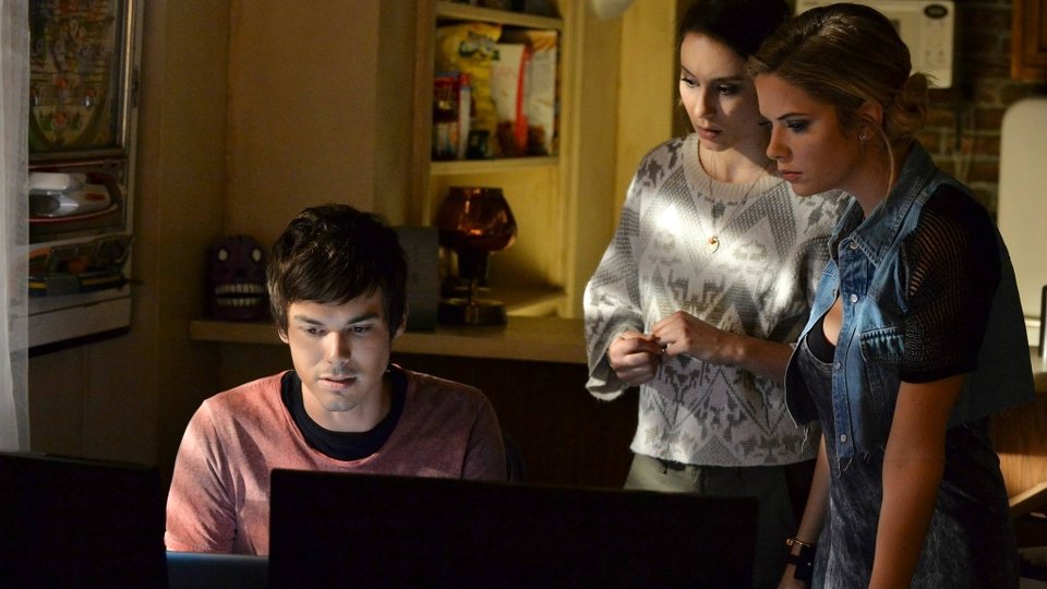 Pretty Little Liars season 5 episode 16