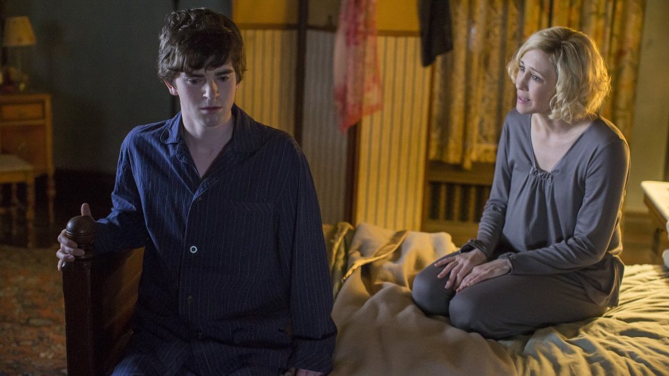 Bates Motel season 3 episode 8