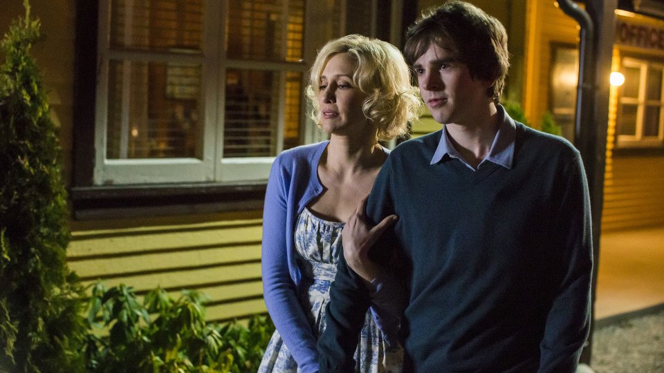 Bates Motel season 3 episode 9