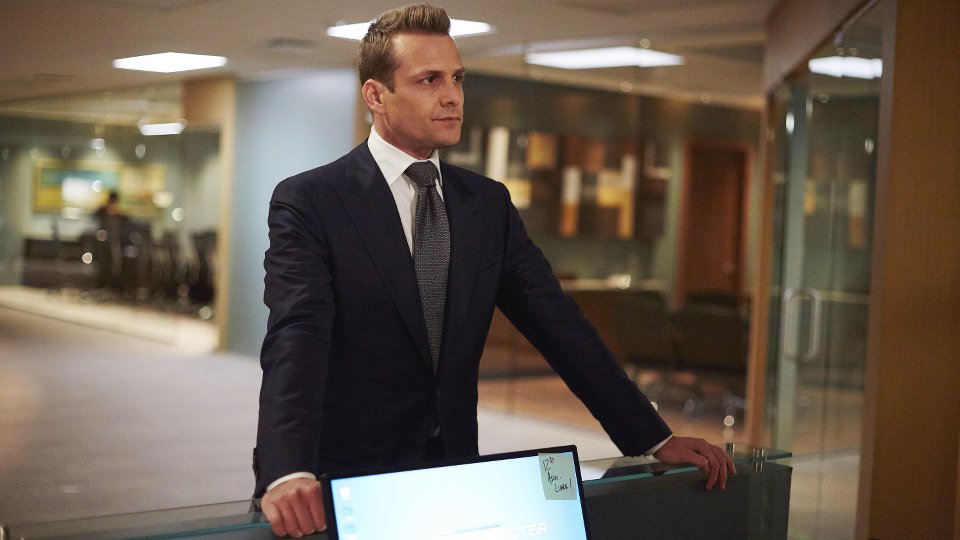 Suits 5x01