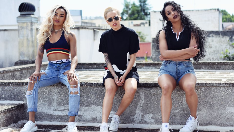 Stooshe