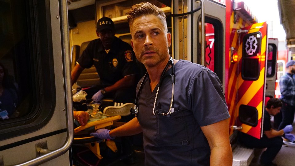 Rob Lowe - Code Black season 2