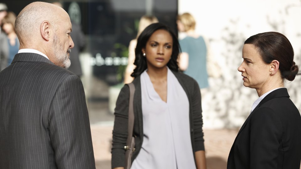 Secrets and Lies 2x09