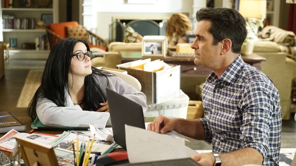 Modern Family 8x02