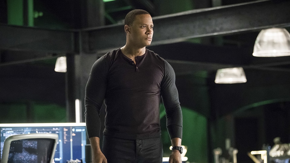 Arrow 6x17 Brothers in Arms