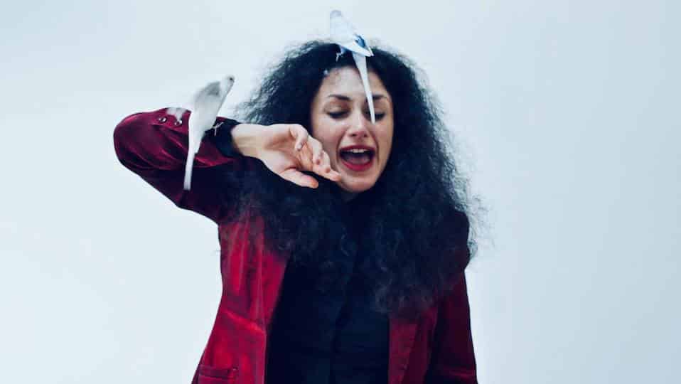 Comedian Narin Oz Edinburgh Fringe show BonQrs