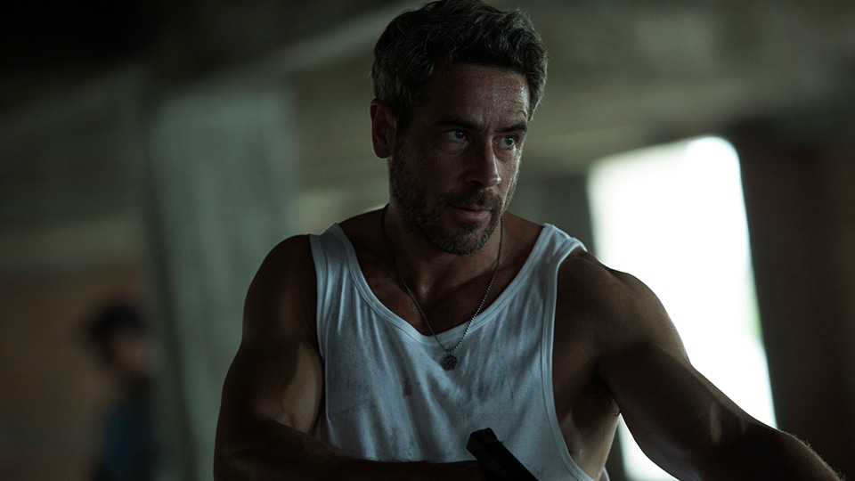 Farang: Dead Man Running