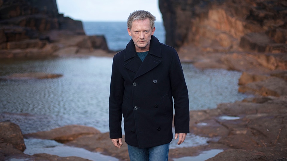 Shetland - Douglas Henshall