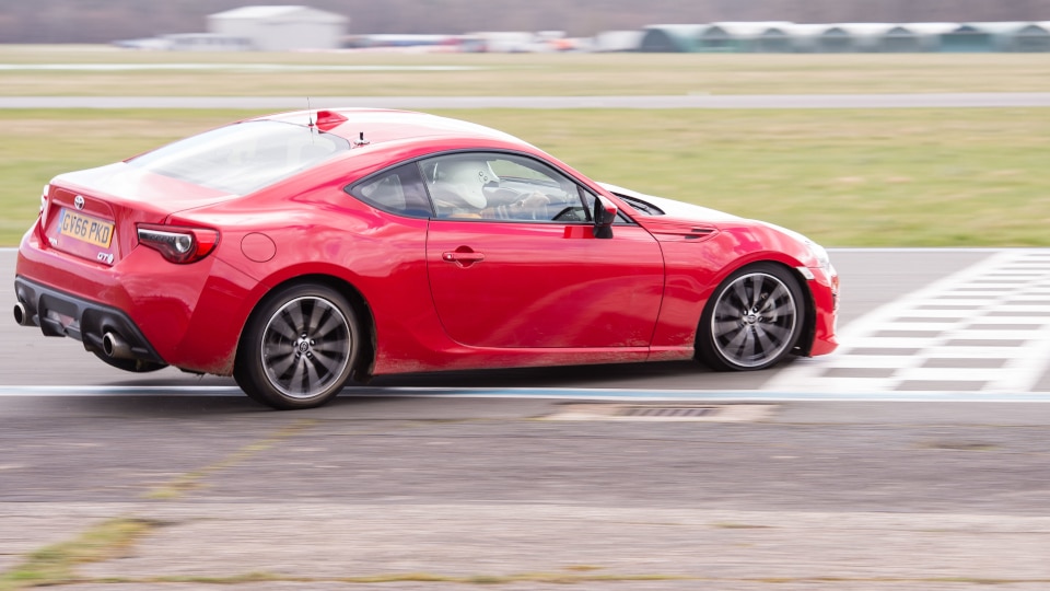Top Gear series 26 - ep 2