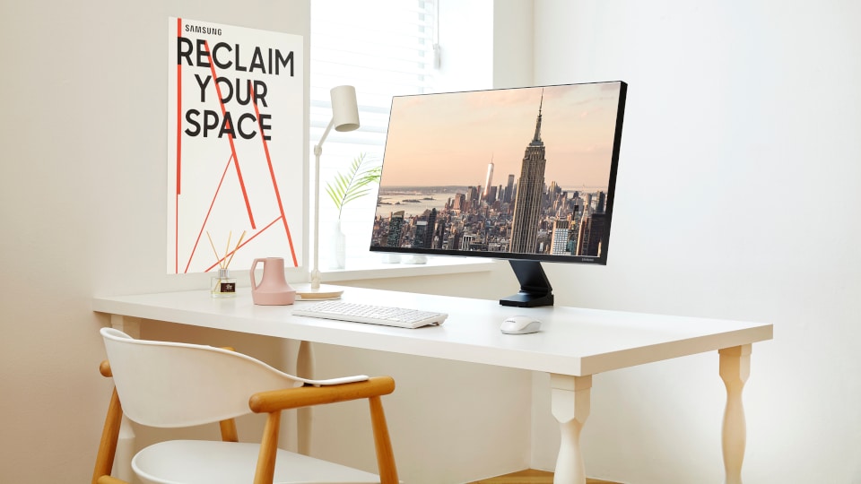 Samsung Space Monitor