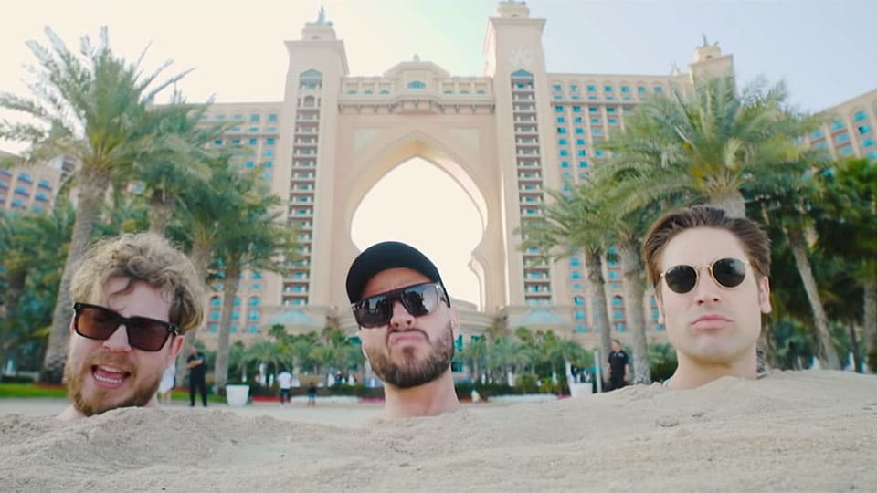 Busted - Shipwrecked in Atlantis