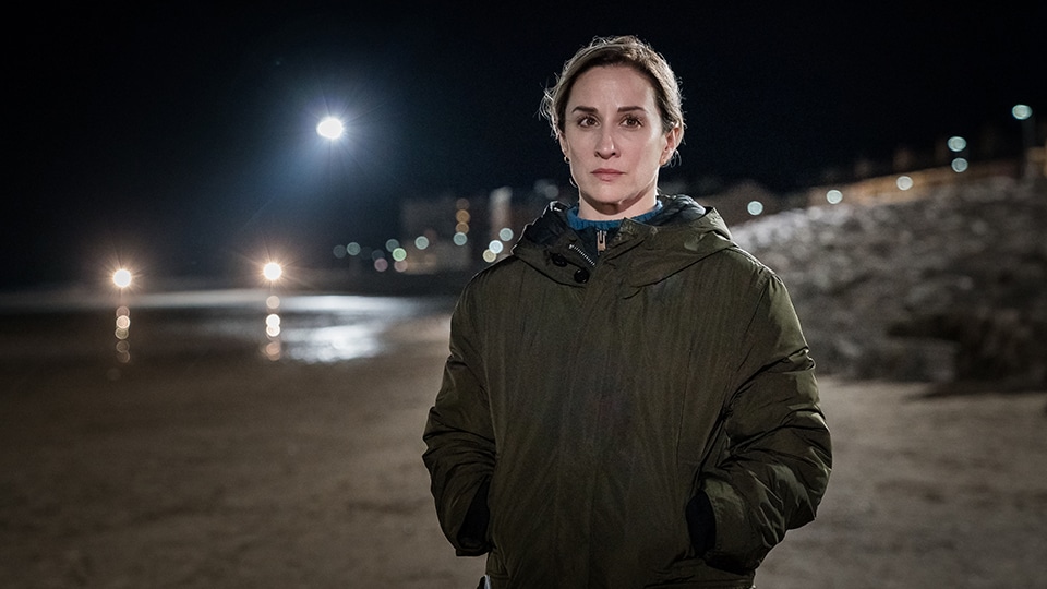 The Bay episode 1 - Morven Christie