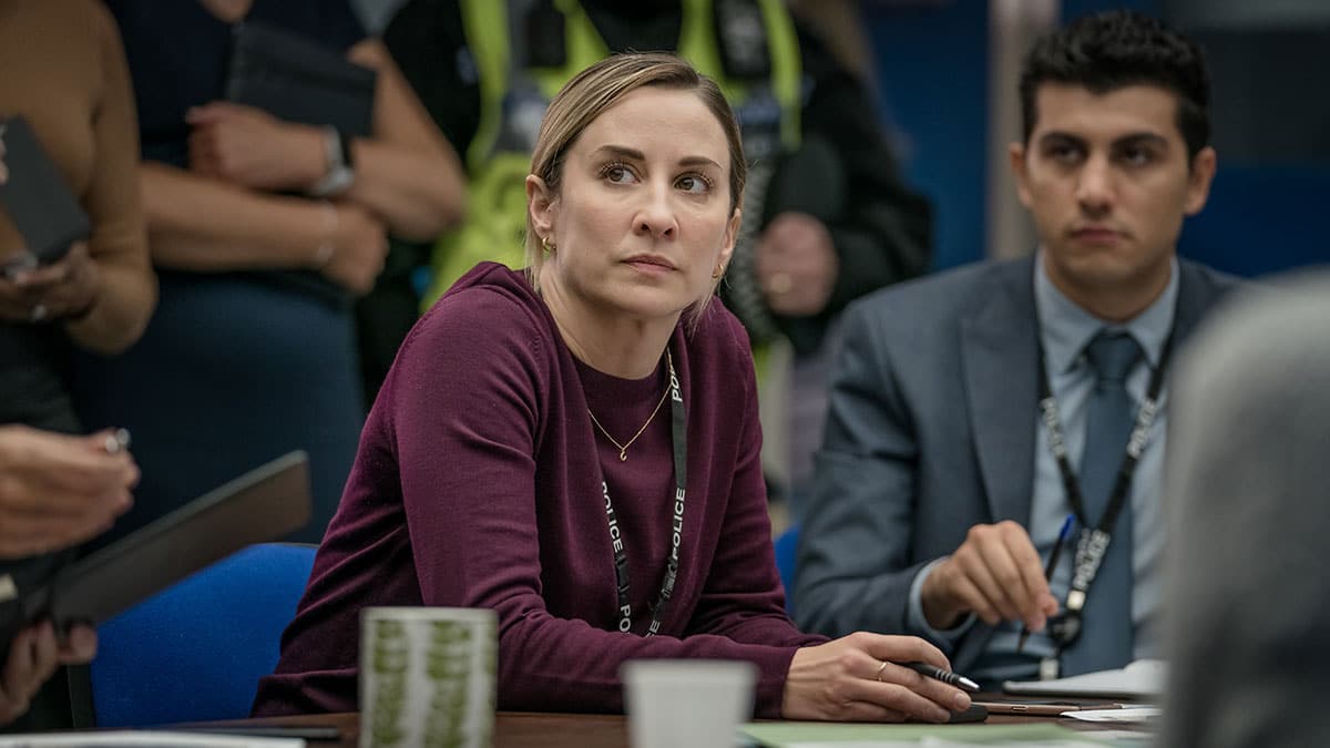 The Bay series 2 episode 2