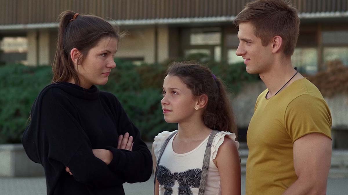 Girls Feels: Into the Blue