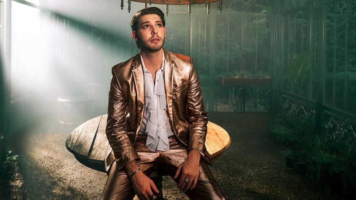 Sam Williams - Glasshouse Children: Tilted Crown