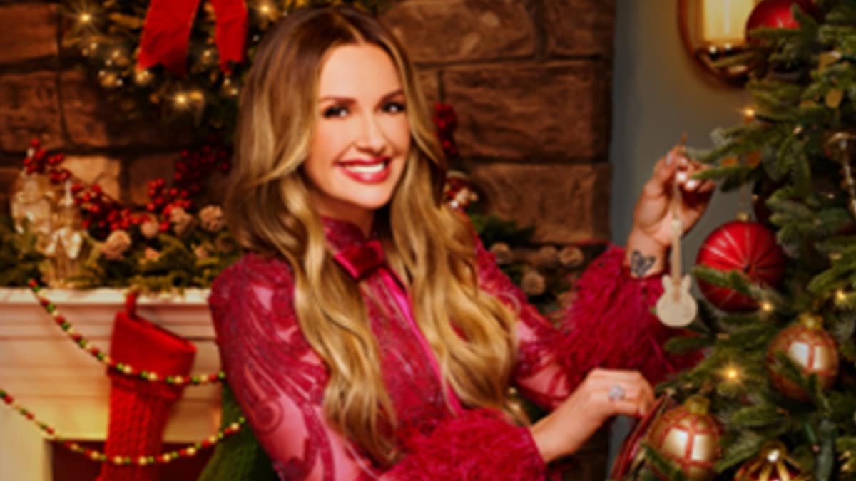 CMA Country Christmas