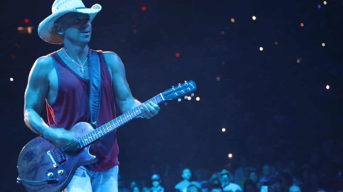Kenny Chesney turns up the heat at Sphere with surprise guests
