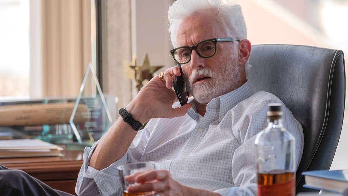 Confess, Fletch - John Slattery