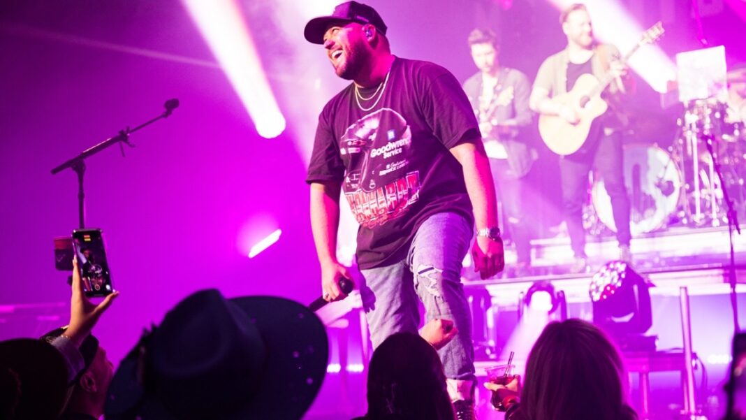 Mitchell Tenpenny