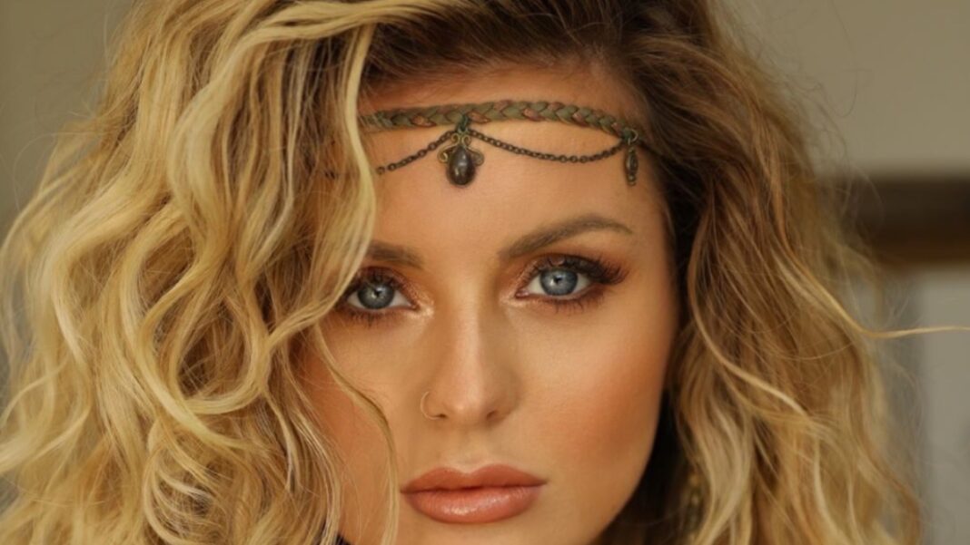 Paris Adams