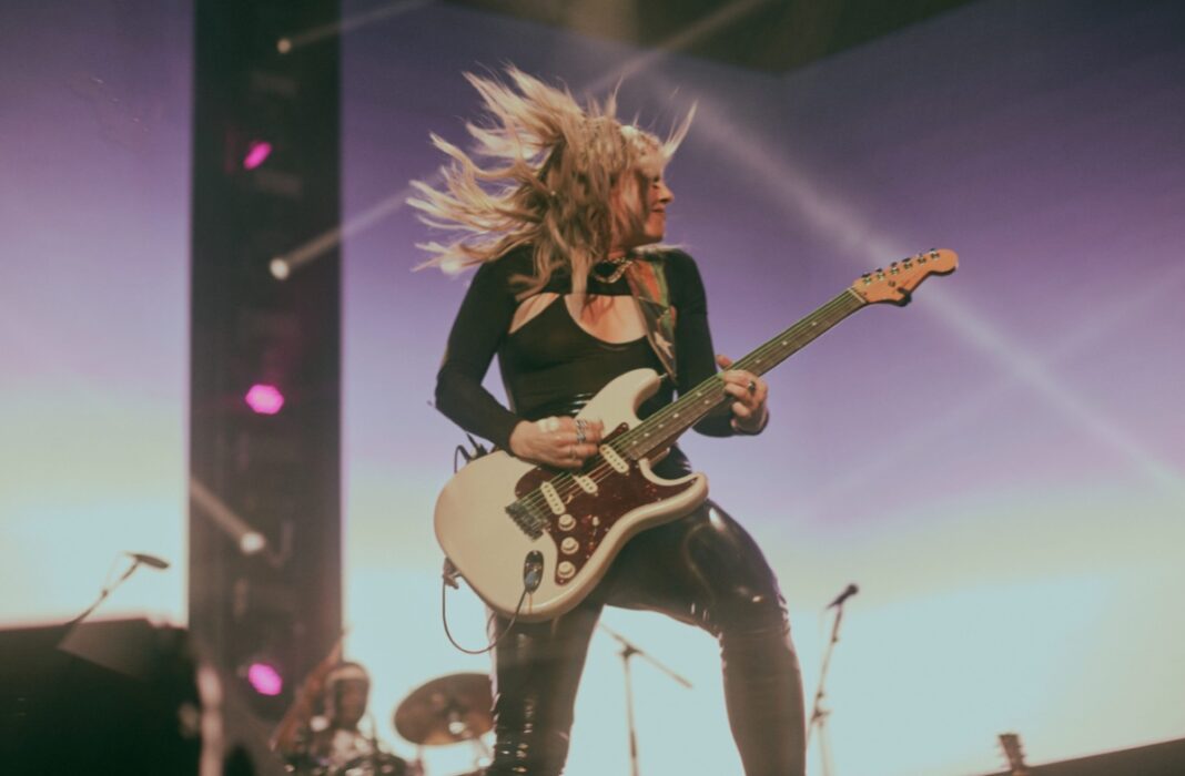 Lindsay Ell