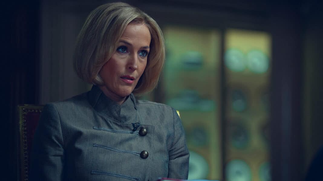 Gillian Anderson in Netflix film 'Scoop'