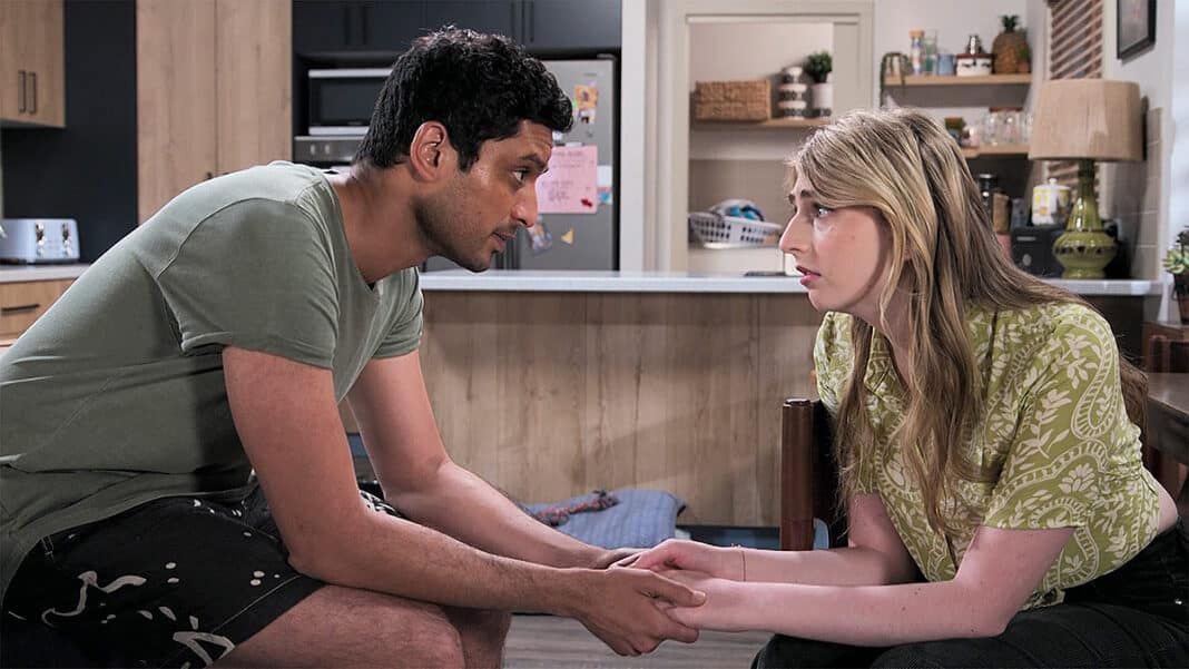 Haz Devkar and Mackenzie Hargreaves in Neighbours