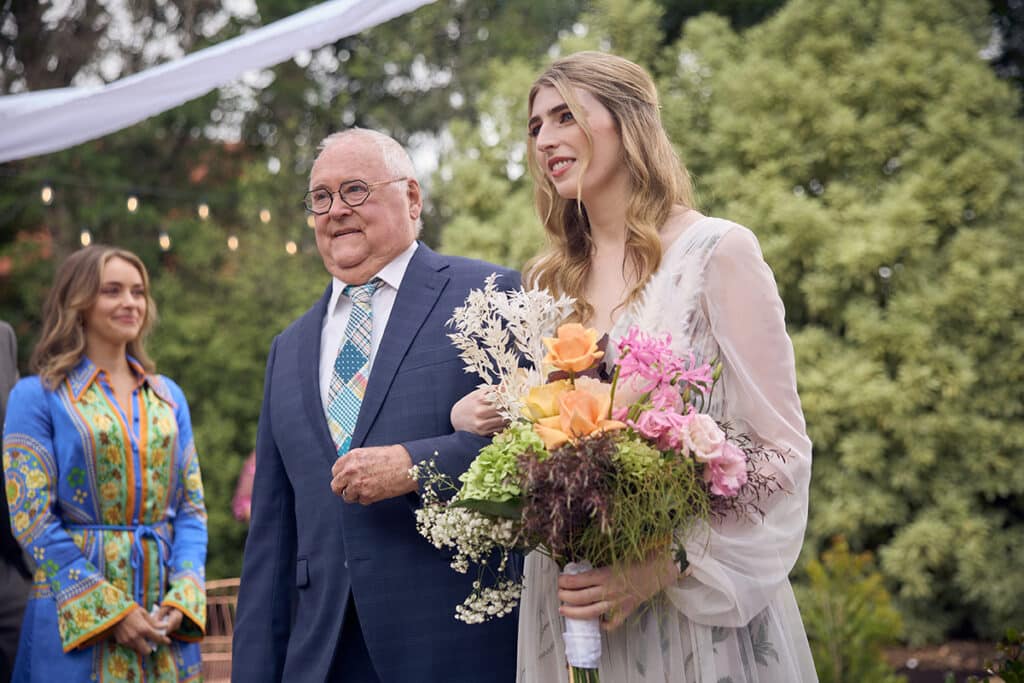 Harold and Mackenzie in 'Neighbours'