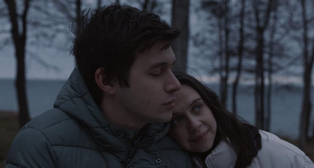 Turn Me On - Nick Robinson and Bel Powley