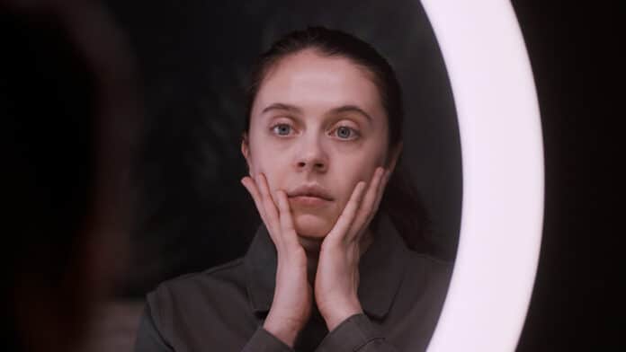 Turn Me On - Bel Powley