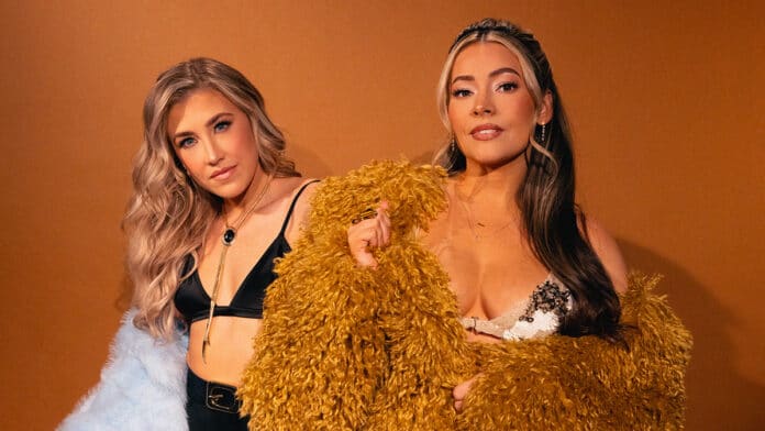 Maddie & Tae