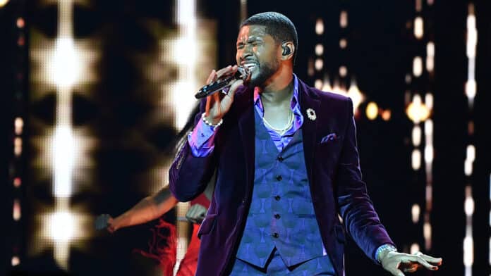 Usher live on his 'Past Present Future' tour