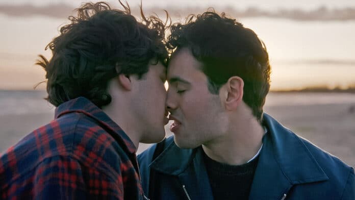 Single, Out Season 3