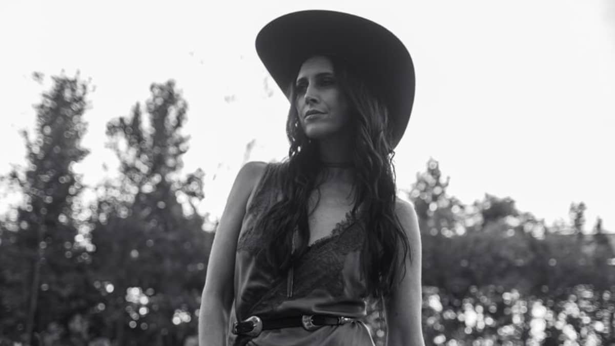 Review: Kelleigh Bannen reimagines and reaps the benefit on new EP ‘The Live Sessions’