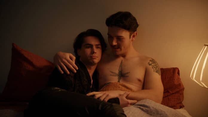 Single, Out Season 4